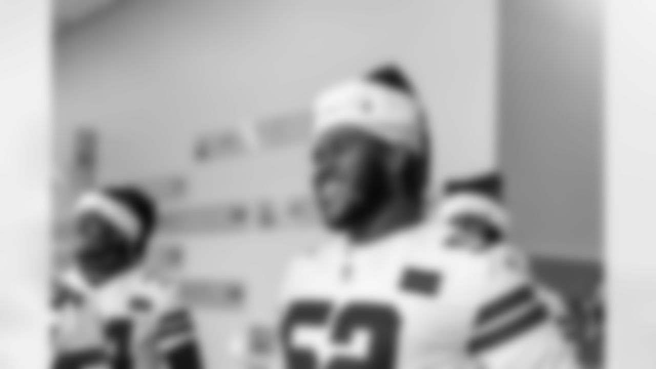 20251201_Rookie_Club_Angel Tree-13