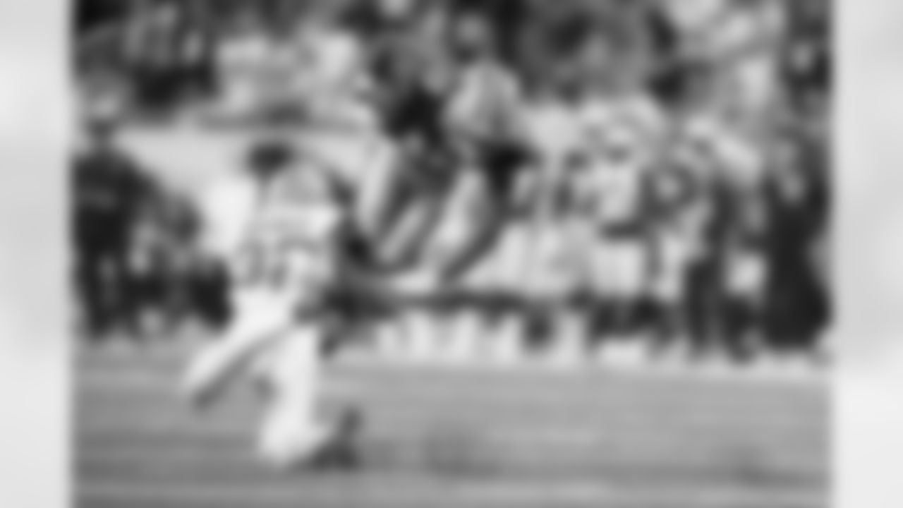 Flournoy Steps Up

Cowboys WR CeeDee Lamb left the game early in the second half with a concussion, and was quickly ruled out. Following the game, head coach Brian Schottenheimer confirmed that Lamb is in concussion protocol. 

In his absence, Ryan Flournoy stepped up and delivered his second 100+ receiving yard performance of the season, hauling in nine receptions on 13 targets for 115 yards and a touchdown. 
Both he and Lamb finished with 100+ yards, as Lamb caught six of his eight targets for 121 yards before leaving the game. The bright side for Dallas is that they now have 10 days between games, giving Lamb a little extra time to clear the NFL's concussion protocol.