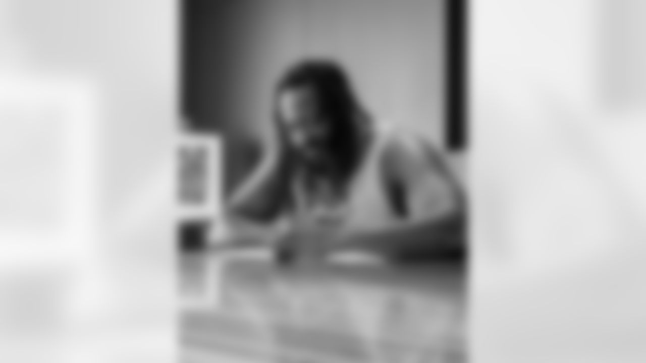 #97 | DT | Osa Odighizuwa
Osa signs extension with DAL (3/4)