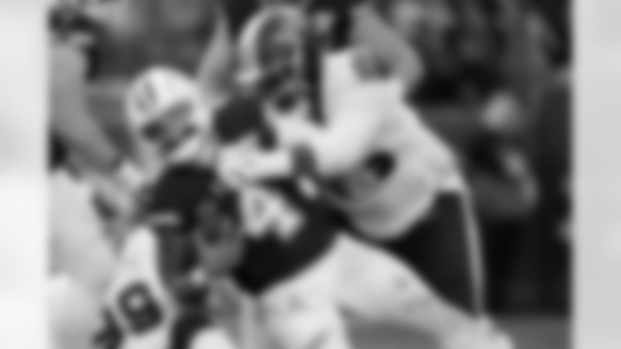 Under Pressure

Cowboys QB Dak Prescott said he'd be waking up sore following the win over the Commanders, as he was sacked six times, hit 11 times and pressured 13 times. 

Despite being hit plenty and missing on a few throws, Prescott finished with 307 yards and two touchdowns, but knows that his performance could have been much better. 

"Definitely wasn't my sharpest…" Prescott said. "A couple of them, they did a good job of putting the top on it. I wanted to be greedy early and I honestly had some of my shots, [and] missed them."