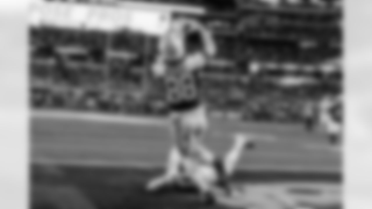 20251127_DAL_vs_KC_Action-50