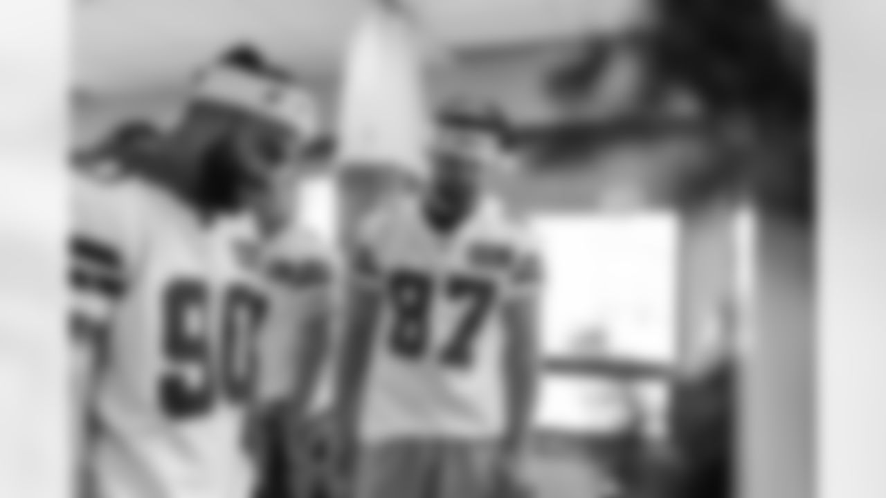 20251208_Hospital_Visits_Scottish_Rite-36