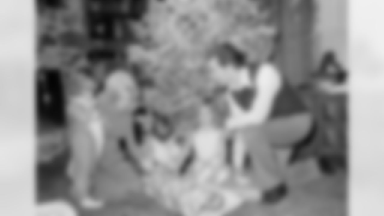 1) Counting this season, how many times in their history have the Cowboys played on Christmas?

The 2025 schedule features just the sixth time in franchise history that Dallas has played on Christmas. Back in 1971, in the only playoff game the Cowboys have had on the holiday, Roger Staubach (pictured) and the team faced Minnesota in the divisional round, winning 20-12. They have also matched up with Arizona twice (1995, 2010) in the regular season as well as Tennessee (2000) and Philadelphia (2006) once each. In those Christmas contests, the Cowboys went 1-3.