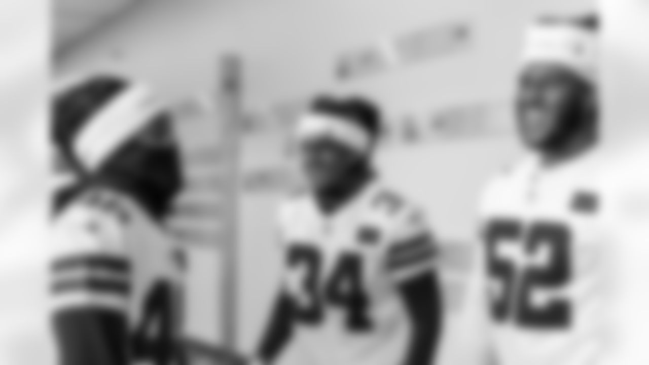 20251201_Rookie_Club_Angel Tree-12