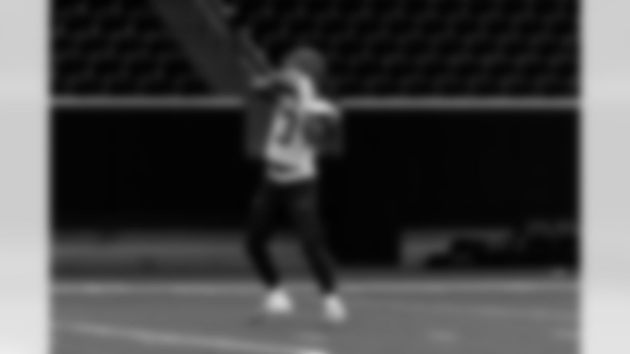 20251029_DAL_Practice-105