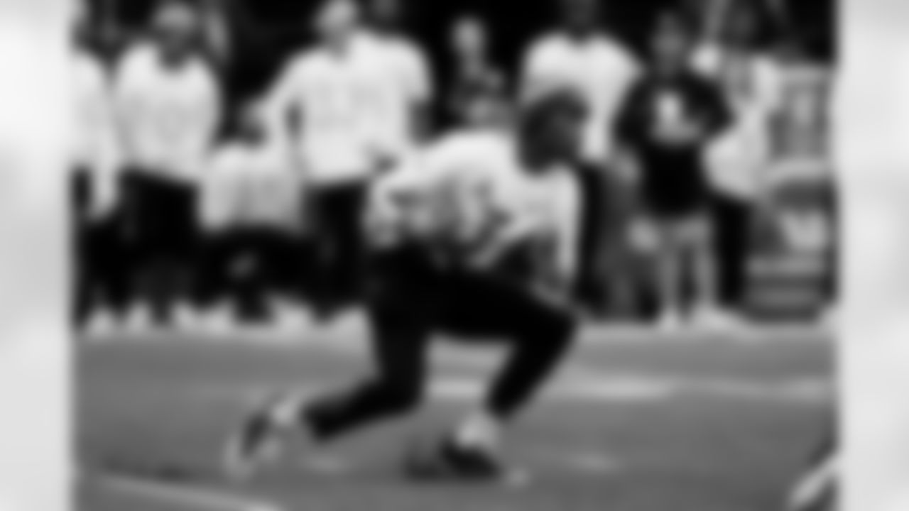 Dallas Cowboys wide receiver George Pickens (3) runs the ballduring the 2026 Pro Bowl Game on Tuesday, February 3, 2026 in San Francisco, California. (Alika Jenner/NFL)