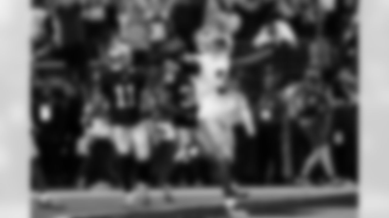 16 November 2025:   Views 
of the Dallas Cowboys during the first half of their NFL regular season game against the Las Vegas Raiders at Allegiant Stadium in Las Vegas, Nevada.  Photo by James D. Smith/Dallas Cowboys