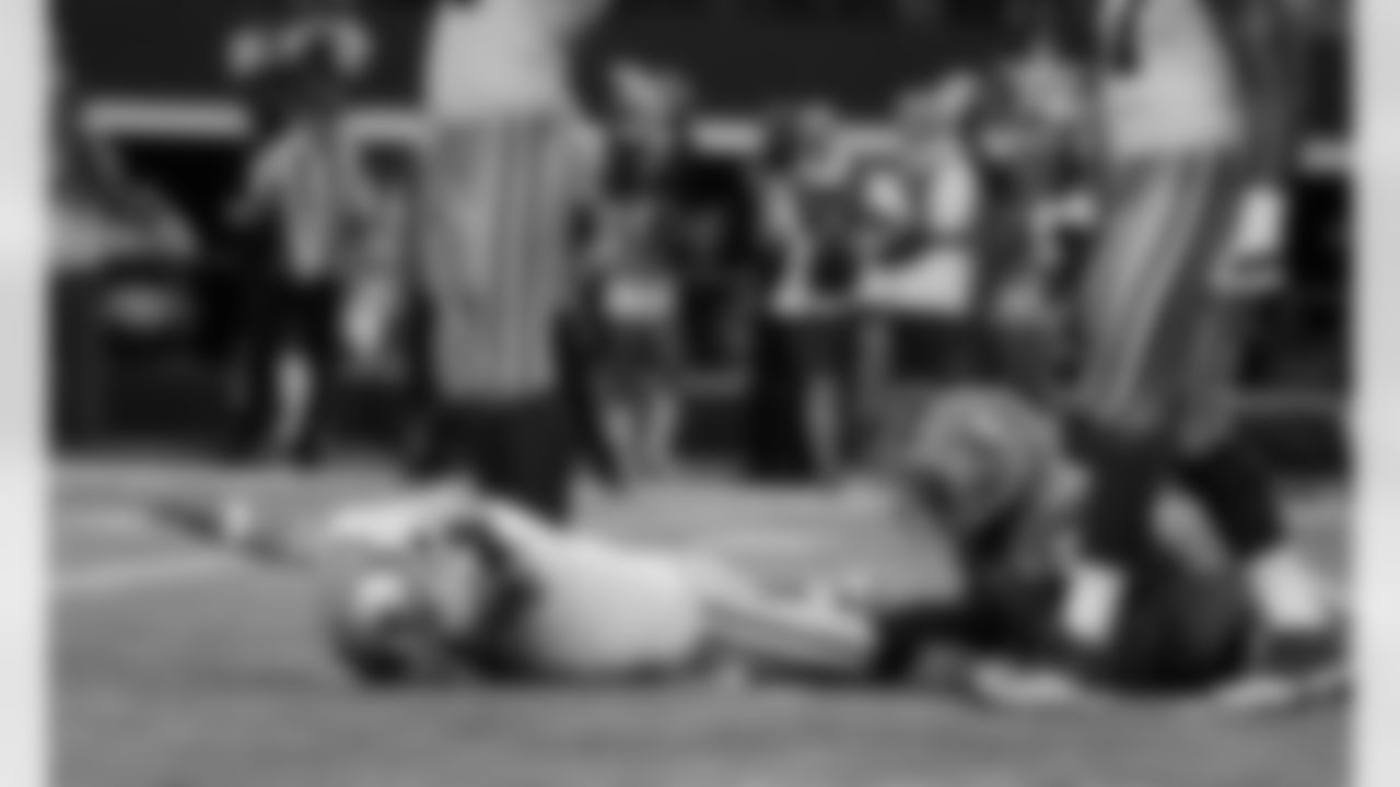 19) What was the name fans gave for Tony Romo's impromptu touchdown celebration after his last-minute TD pass to Terrance Williams to beat the Lions in the 2014 NFC Wild Card round?

Laying flat on his stomach, Tony Romo could only raise his arms forward after he realized he threw a game-winning TD to Terrance Williams. Plain and simple, the fans dubbed the celebration as "Romo-ing."