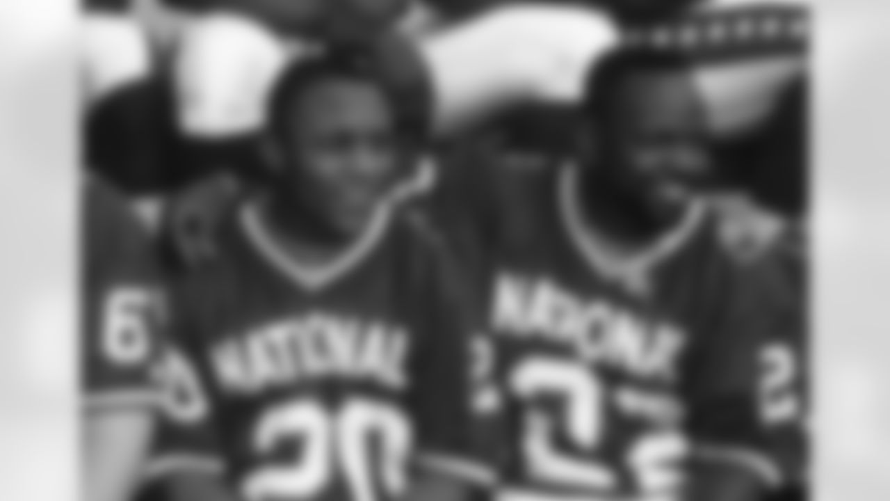 *10) The Cowboys' Emmitt Smith and Detroit's Barry Sanders both played in the NFL for nine seasons from 1990-98. Who scored more touchdowns during that span? *

These two NFL greats were Pro Bowl teammates six times, but while Sanders (left) posted 16,438 yards from scrimmage during the regular season to Smith's 15,175, Emmitt (right) actually reached the end zone at a much higher rate, scoring 134 touchdowns to Barry's 95. Only four times did they face off against each other in a game with Sanders' side winning three of those, including a victory in the divisional round of the 1991 playoffs. Similarly, Sanders had the advantage in postseason yardage, 480 to 424, but Smith totaled four touchdowns to his counterpart's two.