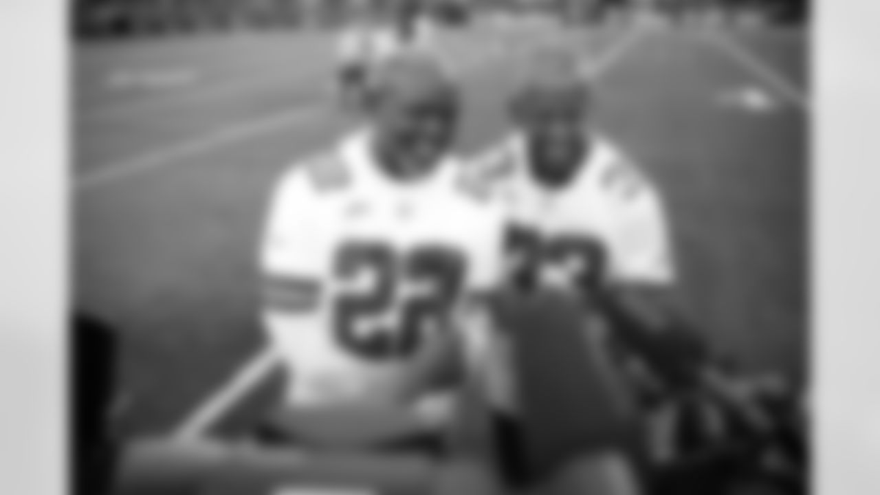 Two of the best running backs in Cowboys history and NFL history with Emmitt Smith and Tony Dorsett, a pair of Hall of Famers.