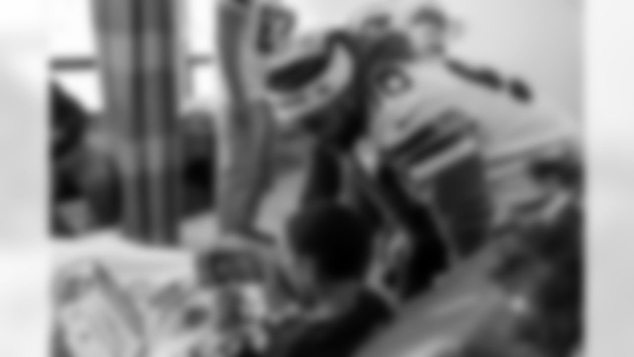 20251208_Hospital_Visits_Scottish_Rite-53