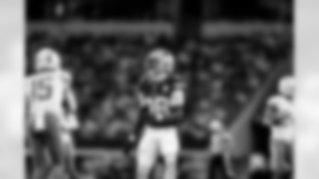 20251221_DAL_VS_LAC-315