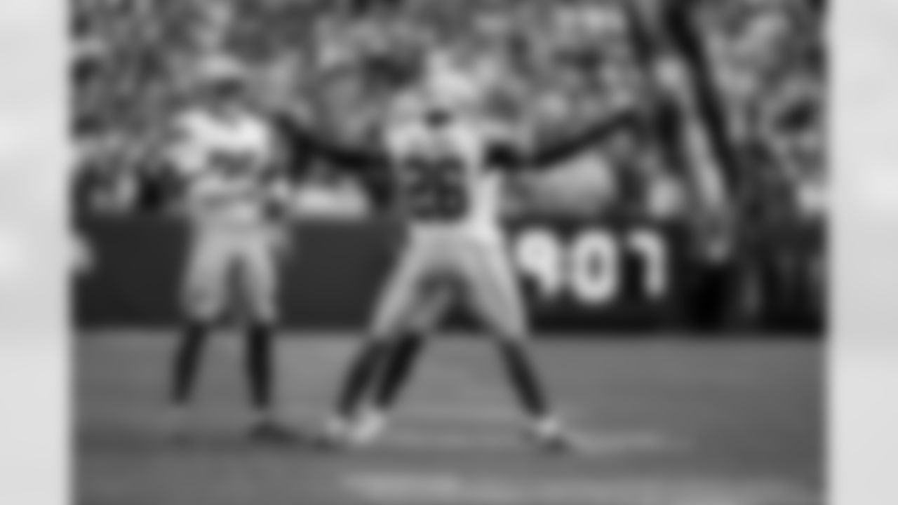 20251026_DAL_@_DEN-366