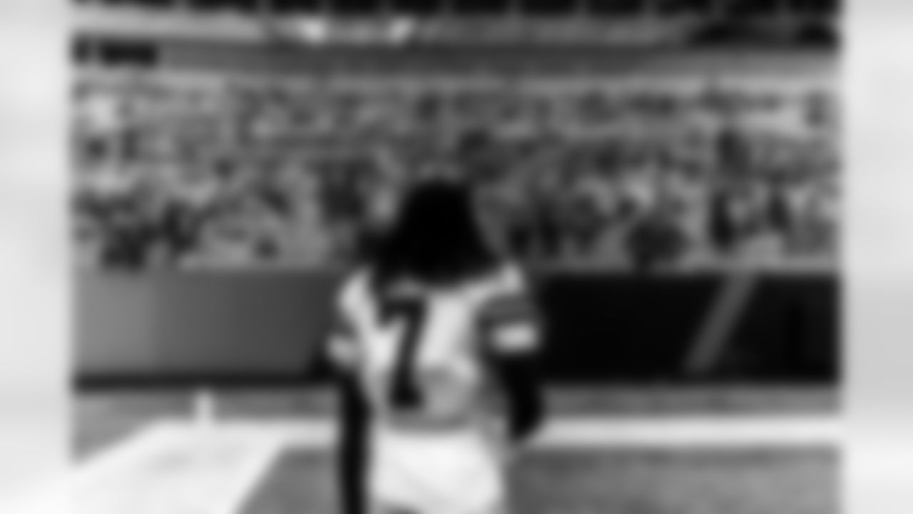 20251012_DAL_@_CAR-199