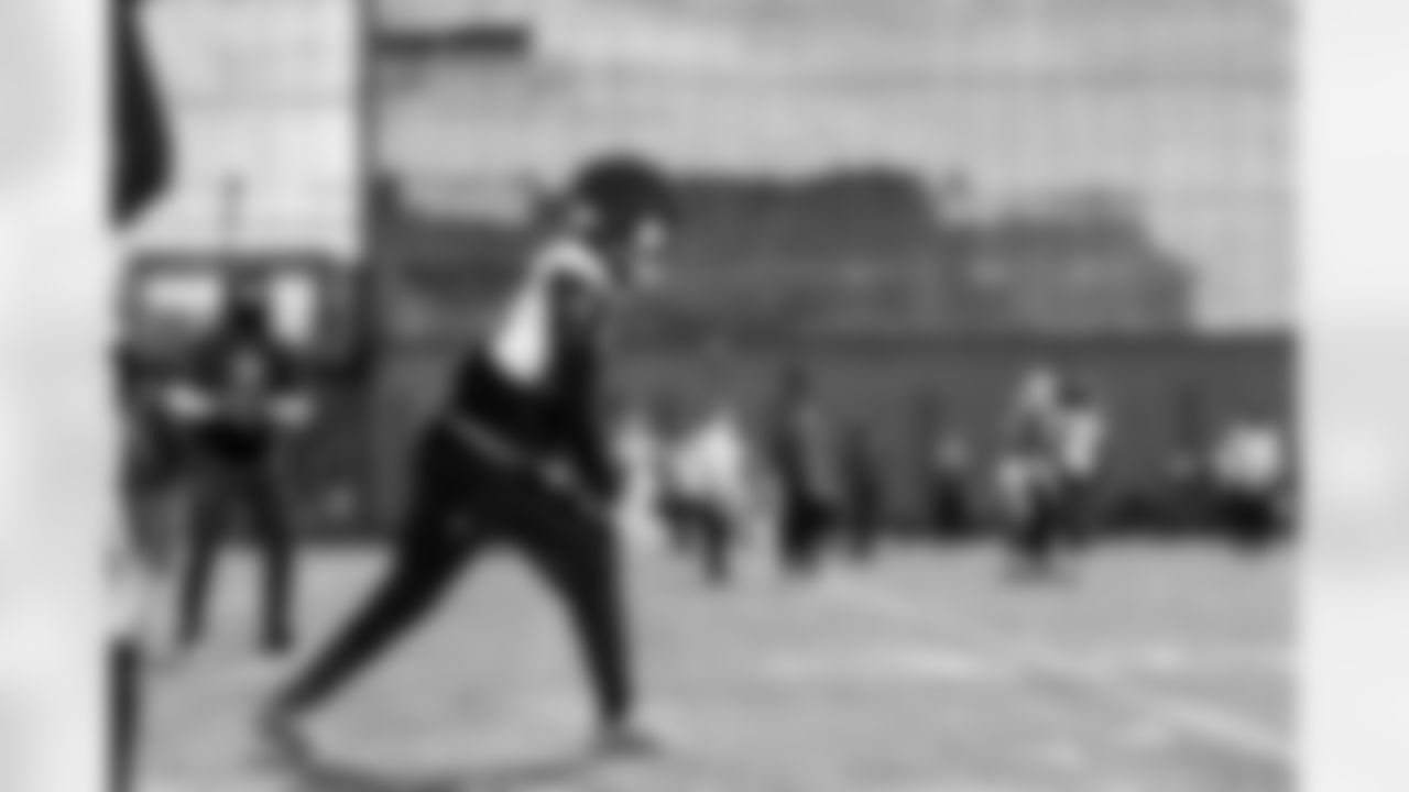 20251210_DAL_Practice-77