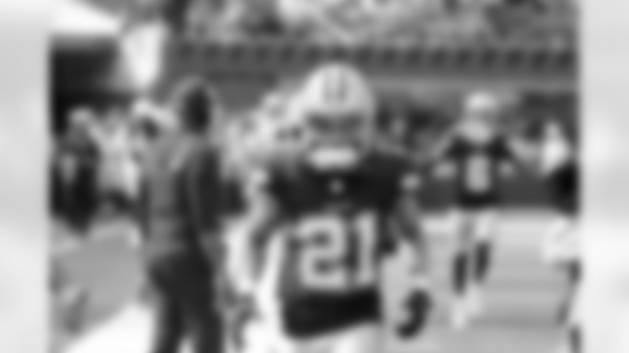 Malik Davis – After being a free agent less than 48 hours ago, Malik Davis returned to Oxnard and got just one walk through practice under his belt after signing with the Cowboys ahead of Saturday's preseason opener. And yet, he lead the Cowboys in rushing with 63 yards on seven carries, good for nine yards a carry. After spending the last two years on the Cowboys practice squad, going out and having the performance he did on such short notice was a big confidence boost for Davis.
"It's a great feeling when you're able to go out there and put on a great performance for your teammates, coaches, and most of all just proving it to myself like I belong here and I'm supposed to be here." Davis said.