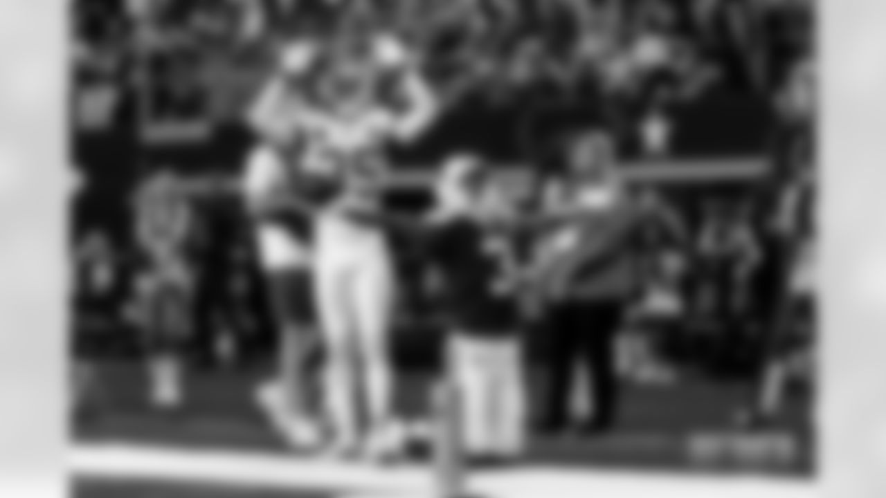 20251127_DAL_vs_KC_Action-278