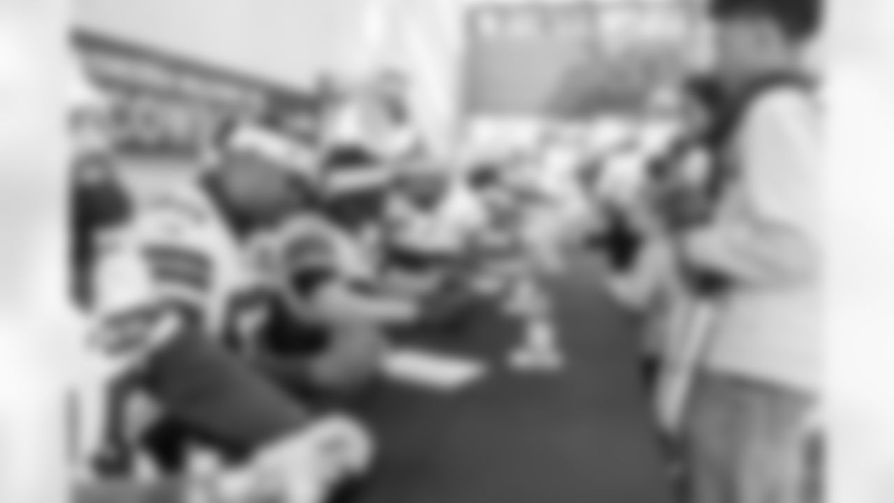 20251208_Hospital_Visits_Scottish_Rite-28