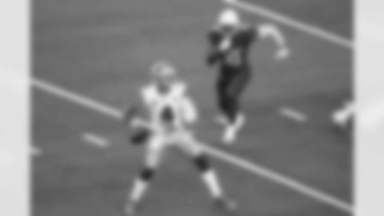 Not Their Night
Coming into the game scoring north of 40 points per game at AT&T Stadium, the Cowboys' offense struggled to find consistency for the second straight week. 
From a numbers standpoint, Dallas didn't' finish that far behind Arizona in yardage, finishing with 333 compared to the Cardinals' 340. The biggest disparity came in the turnover category, with the Cowboys turning the ball over three times. 
Dak Prescott finished the day completing 24 of his 29 passing attempts for 250 yards, a touchdown and an interception late in the game on a heave downfield trying to get any sort of chance for Dallas down the stretch. 
Prescott was also sacked five times and hit plenty more than head coach Brian Schottenheimer would have liked to have seen, especially with the Cowboys' offensive line back and fully healthy for the first time since Week 2. After limping into the locker room, Prescott said his ankle got rolled up on before the end of the first half, and isn't concerned that the injury will bother him as he gets the bye week to rest on it and was able to play the rest of the game.