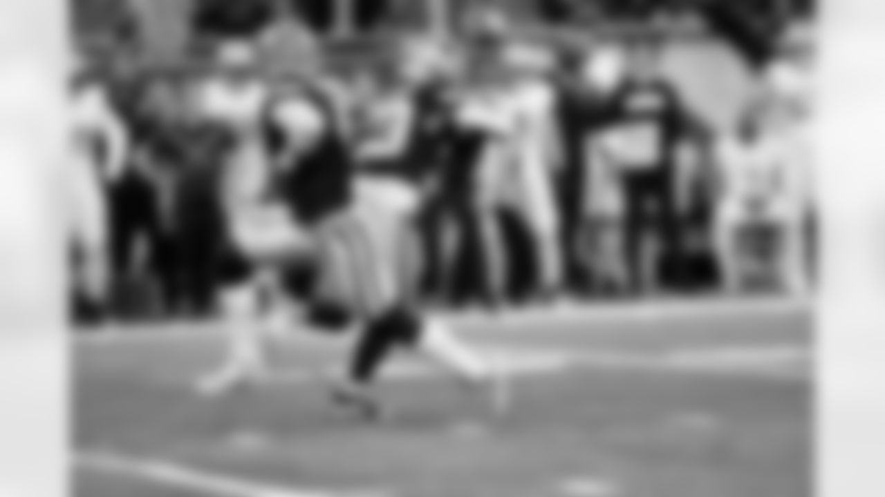 04 December 2025:   Views 
of the Dallas Cowboys during the first half of their NFL regular season game against the Detroit Lions at Ford Field in Detroit, Michigan.  Photo by James D. Smith/Dallas Cowboys