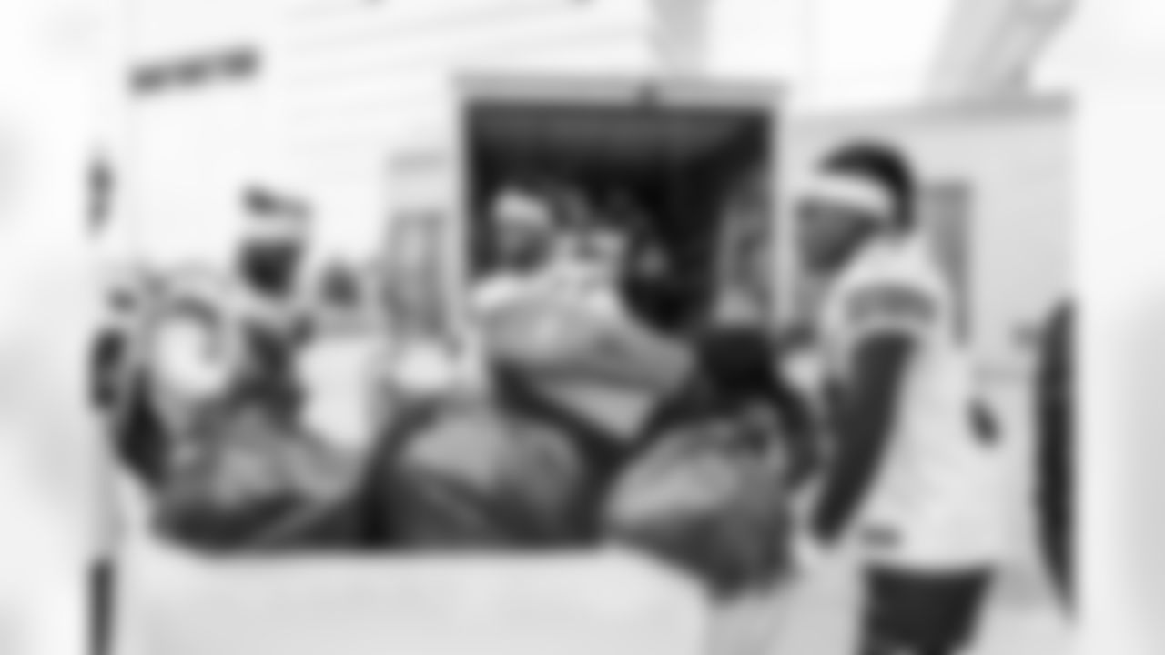 20251201_Rookie_Club_Angel Tree-40