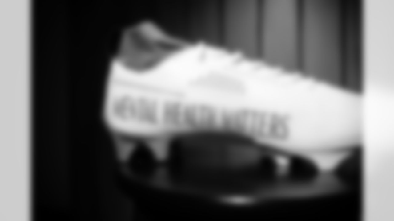 Marshawn Kneeland-01