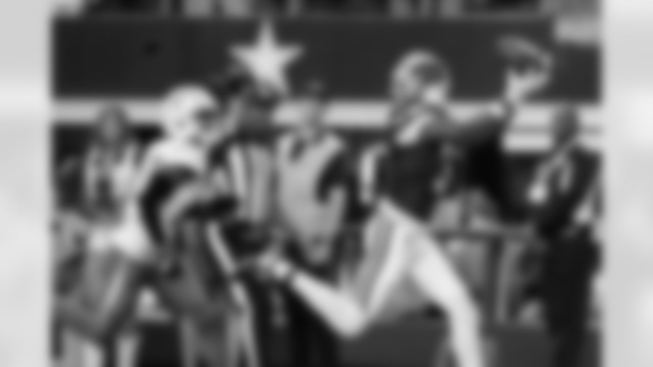 Historic WR Year Continues

The Cowboys have had what they've wanted and then some from their wide receiver room this season, with CeeDee Lamb's continued high level of play, the addition of Geroge Pickens and the emergence of Ryan Flournoy. 

On Sunday, Lamb surpassed the 1,000 receiving yards mark for the fifth straight season, becoming just the second WR in franchise history to put up five consecutive 1,000 yard receiving seasons. 

After a few quiet weeks, George Pickens exploded back onto the scene with 130 yards on seven receptions, highlighted by a 38-yard touchdown grab where Pickens beat his defender and caught Prescott's pass in-stride in the corner of the end zone. Both Lamb and Pickens are over 1,000 yards receiving this season, the first time the Cowboys have had two 1,000 yard receivers since 2019. 

Flournoy was continuing his breakout year, reeling in his fourth touchdown grab of the season on the opening drive, but later left the game with a knee injury.