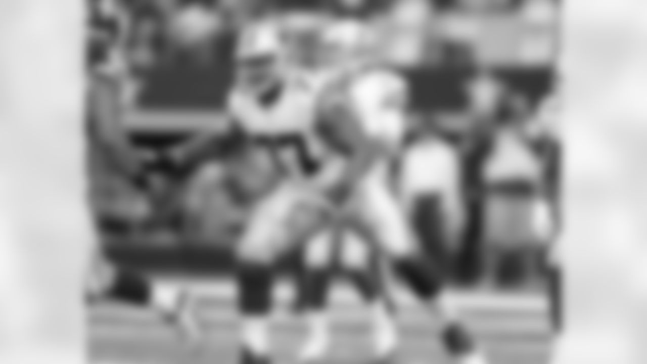 Dallas Cowboys offensive guard Tyron Smith (77) blocks during an NFL game against the Washington Redskins Sunday, January 3, 2016, in Arlington, Texas. The Redskins defeated the Cowboys, 34-23. (James D. Smith via AP)
