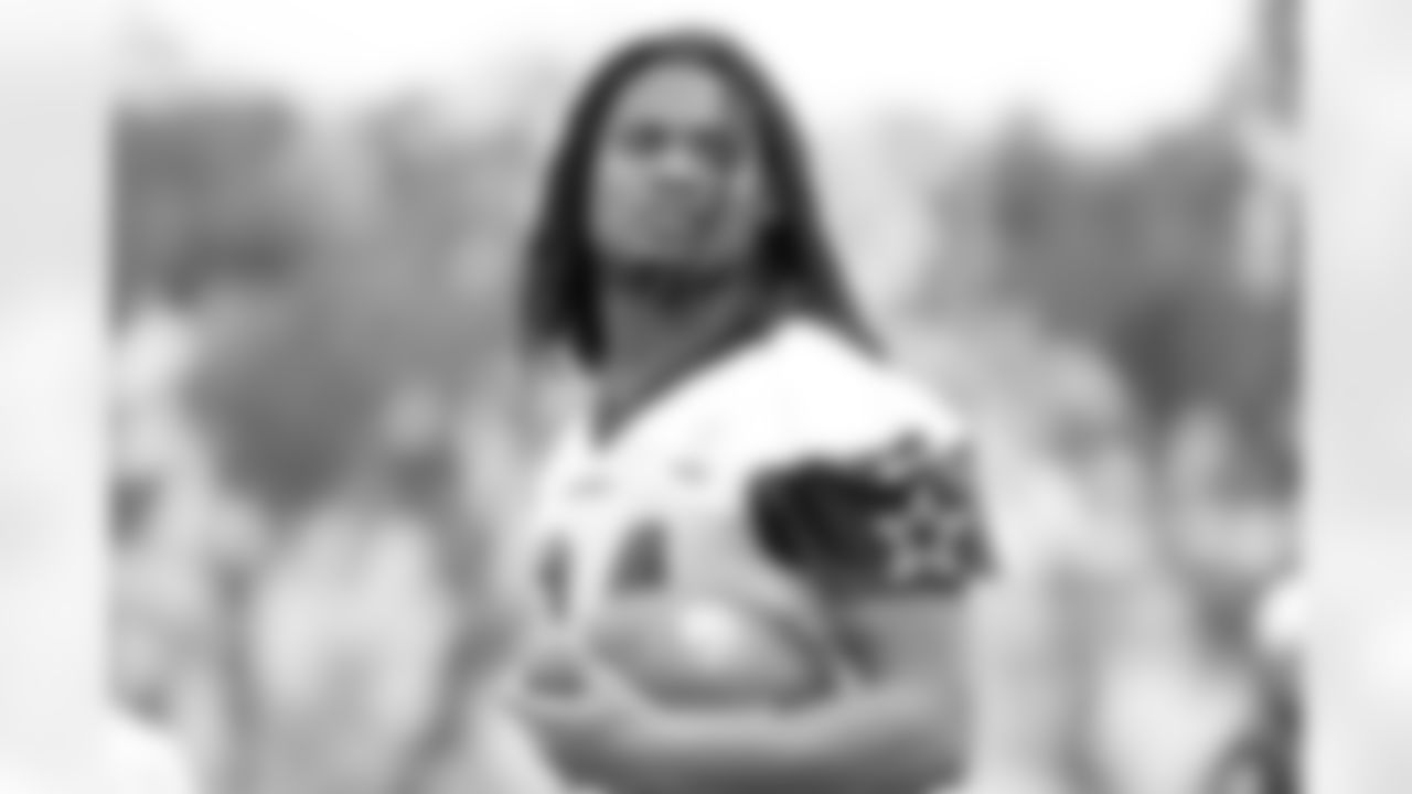 18. Jaydon Blue
Had it not been for an injury last week, Blue likely would've been much higher on this list.
The rookie from Texas has speed and quickness that others don't have at the running back position. When he got the chance, Blue put that on display and all eyes are watching him as we get back to Dallas and get ready for the final two preseason games.