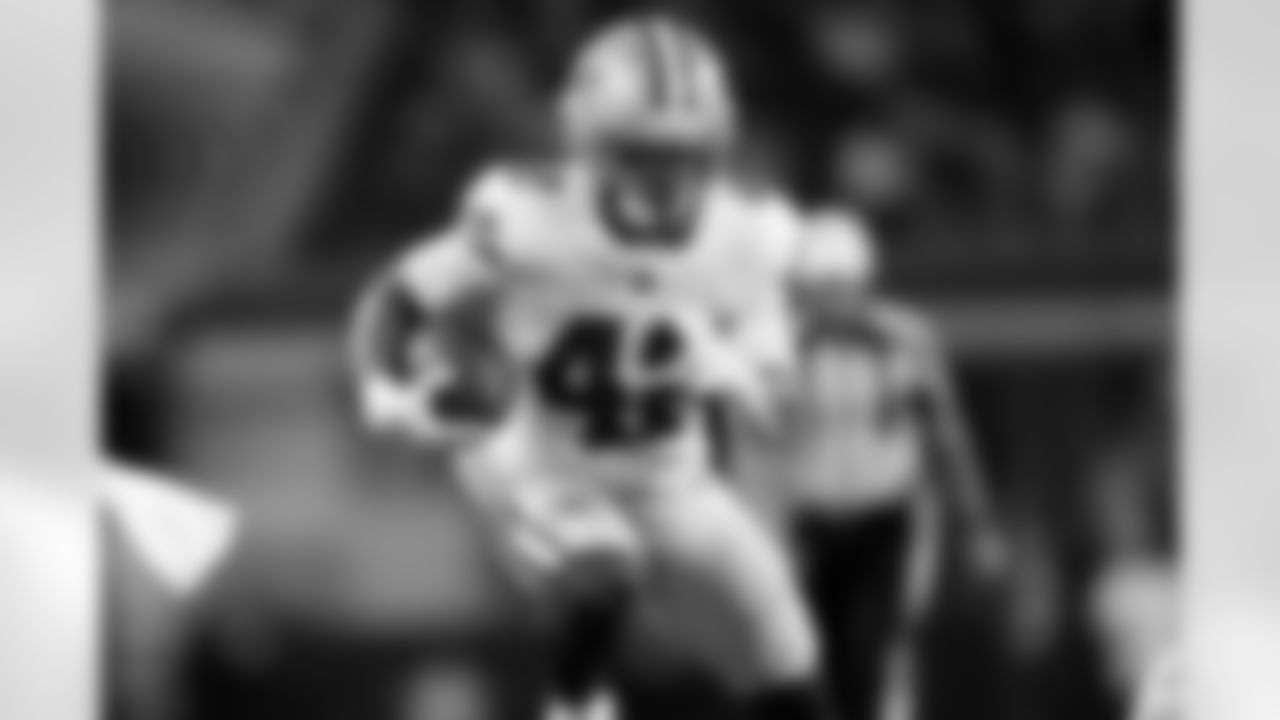 Rushing to Denver
The Broncos have added former Cowboys RB Deuce Vaughn to their practice squad this week.
Vaughn, a sixth-round pick of the Cowboys in 2023, spent two full years on the roster and three preseasons.
But he was cut at the end of preseason this year by the Cowboys, who chose not to add him to the practice squad. Vaughn is now with the Broncos, who play the Cowboys on Oct. 26 in Denver.