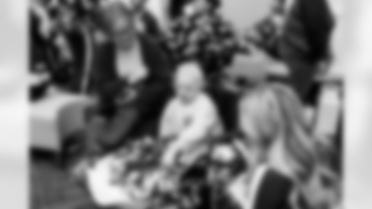 20251208_Cook's Fort Worth Hospital Visit_024