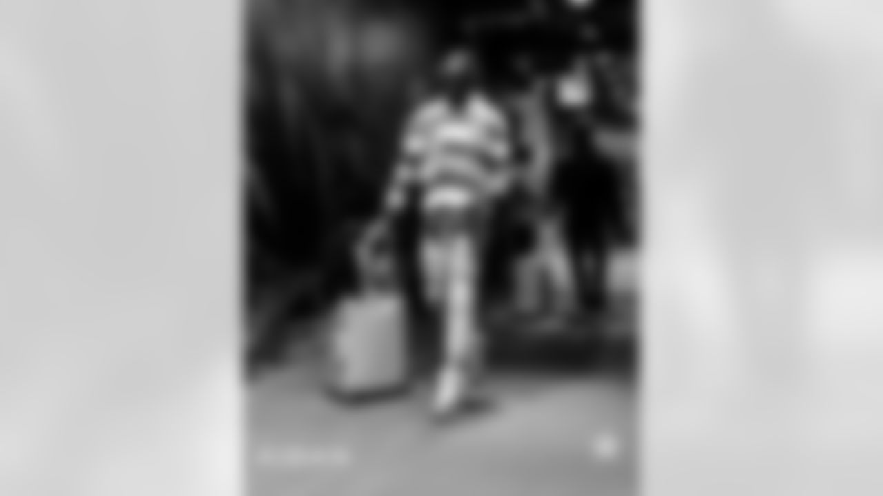 20251012_DAL_@_CAR-42