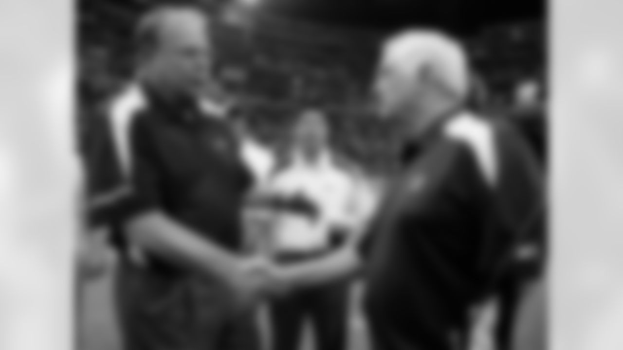 20) Who is the only Cowboys head coach undefeated on Thanksgiving Day?
Wade Phillips (right) went 3-0 in his three games as head coach of the Cowboys on Thanksgiving. In 2008, he led the Cowboys to a win over Seattle and coach Mike Holmgren (left). Phillips was fired midway through the 2010 season and didn't coach that season on Thanksgiving, which was coached by Jason Garrett.