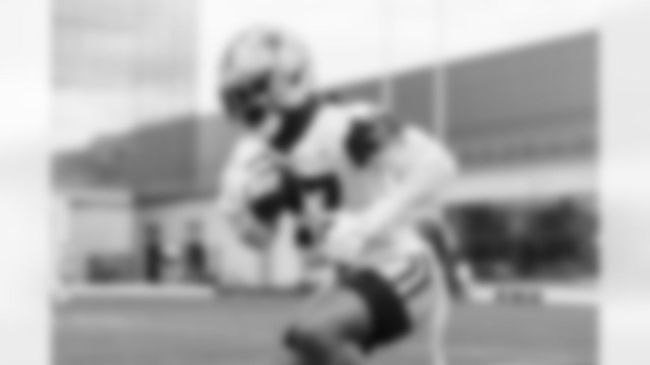 Earning Some Miles?
While it continued to be Javonte Williams taking first team reps at running back this week, Miles Sanders took advantage of his later reps. Sanders reeled in each of his targets in the team periods, both from Dak Prescott, and was explosive with the ball in his hands. While it can be difficult to see true separation from running backs this early in the offseason, Sanders is certainly showing that he has something left in the tank.
– Kyle Youmans