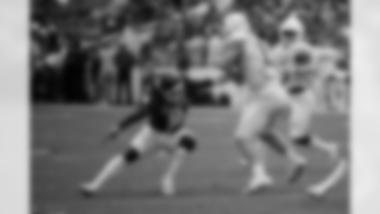While Oklahoma is regularly competing for national championships and considered one of the best collegiate programs of all-time, players and teams at OU are also judged in how they perform in one specific game every year. There is no bigger rival for the Sooners than the Texas Longhorns and for Murray, he played some of his best games ever against Texas in Dallas. In a 2019 game, Murray was named Big XII Defensive Player of the Week after recording two tackles for loss and one sack in OU's win over No. 11 ranked Texas.