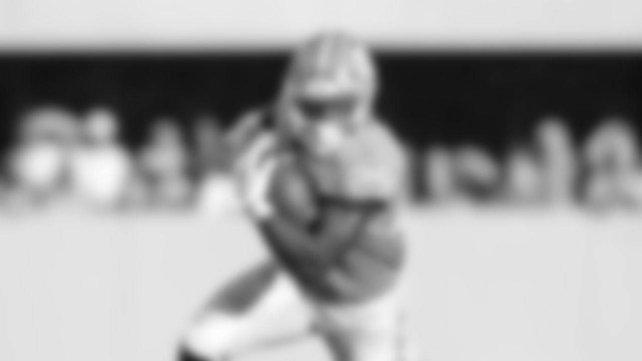In his first two seasons with the Tar Heels, Williams was a solid option out of the backfield, combining for 1,157 yards and 10 touchdowns. It was his junior year, however, where Williams exploded onto the scene. He rushed for 1,140 yards and 19 touchdowns in the 2020 season, forming one of the best backfields in the country with now Arizona Cardinal Michael Carter. The two hold the NCAA record for most rushing yards in a game by a duo with 544 in a 62-26 win over Miami (FL) in 2020.