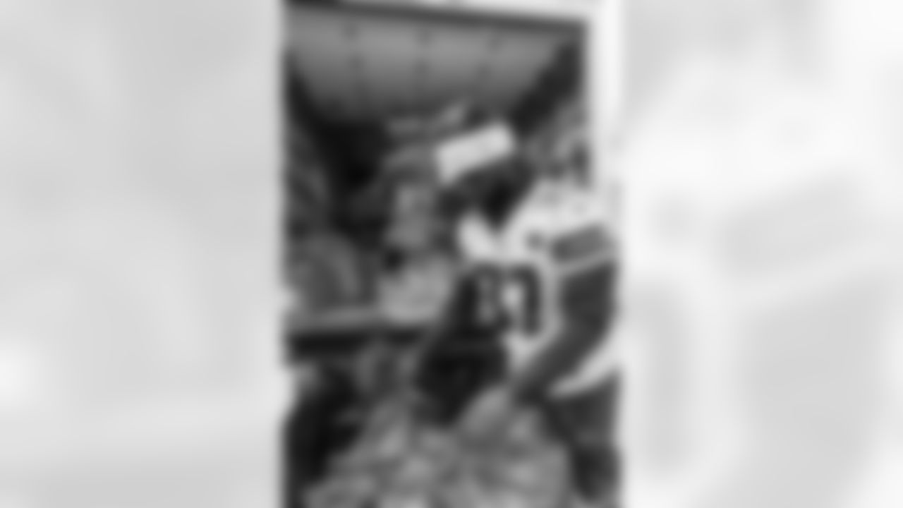 20251201_Rookie_Club_Angel Tree-59