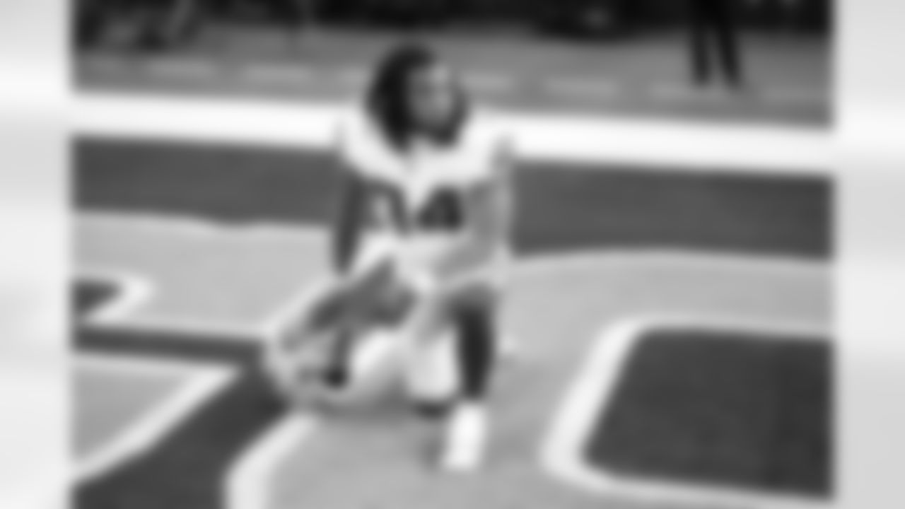 Blue's anticipated debut
Rookie fifth-round pick Jaydon Blue made his highly anticipated debut on Friday night after missing the first two preseason games with an ankle injury he suffered in Oxnard. On his first drive, Blue scored his first touchdown from a yard out to give the Cowboys a 14-0 lead in the first quarter.
Blue finished his first game with nine carries for 25 yards and his touchdown after going down with an ankle injury while being pin-balled on a screen pass. Blue spent some time in the blue medical tent before emerging and walking around the sideline without his helmet. After the game, Brian Schottenheimer said that he gathered Blue's injury "wasn't anything crazy."