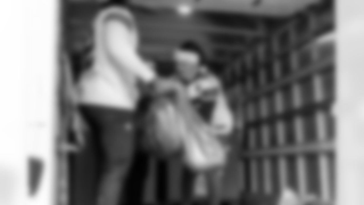 20251201_Rookie_Club_Angel Tree-32