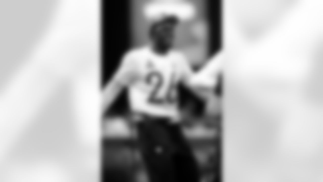 Chicago cornerback Nahshon Wright was added to the NFC Pro Bowl roster after his career-best season in 2025 with the Bears. 
Wright, a third-round pick of the Cowboys in 2021, spent three years in Dallas before being traded to the Vikings in 2024. Wright was then signed by the Bears this season and had a breakout year, collecting five interceptions and three fumble recoveries on a Chicago team that finished 11-6 and won the NFC North.