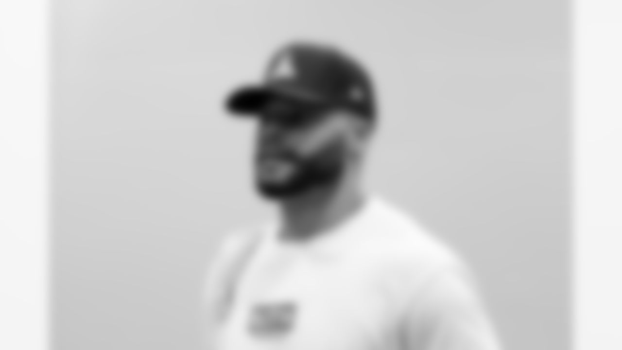 Dallas Cowboys quarterback Dak Prescott (4) enters prior to a Pro Bowl team practice on Monday, February 2, 2026 in San Francisco. (Kara Durrette/NFL)