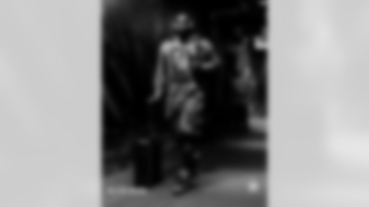 20251012_DAL_@_CAR-35