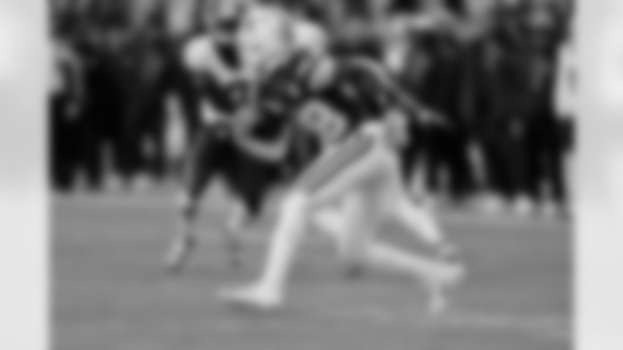 24 December 2025:   Views 
of the Dallas Cowboys during the first half of their NFL regular season game against the Washington Commanders at Northwest Stadium in Landover, Maryland.  Photo by James D. Smith/Dallas Cowboys