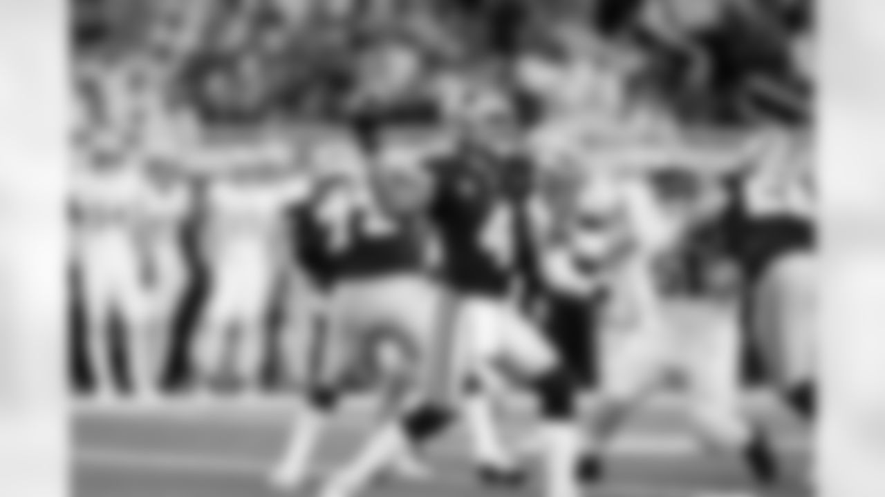 04 December 2025:   Views 
of the Dallas Cowboys during the first half of their NFL regular season game against the Detroit Lions at Ford Field in Detroit, Michigan.  Photo by James D. Smith/Dallas Cowboys