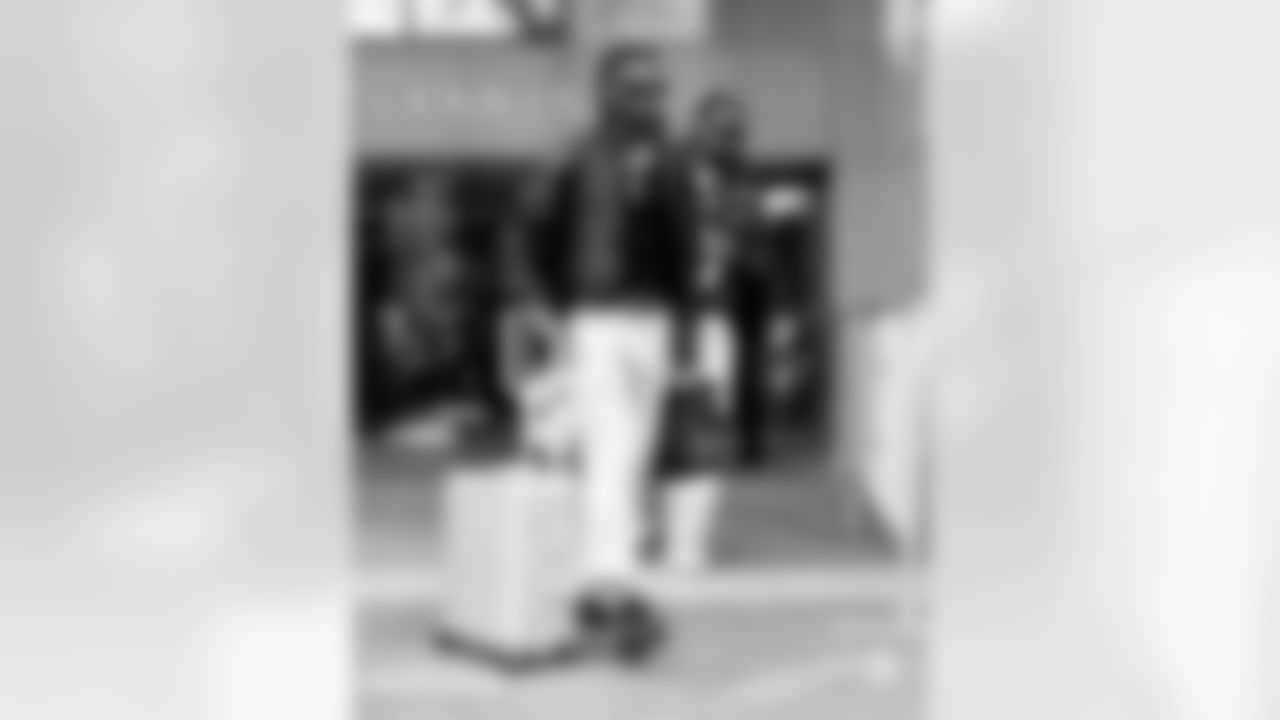 20251225_Arrivals-55