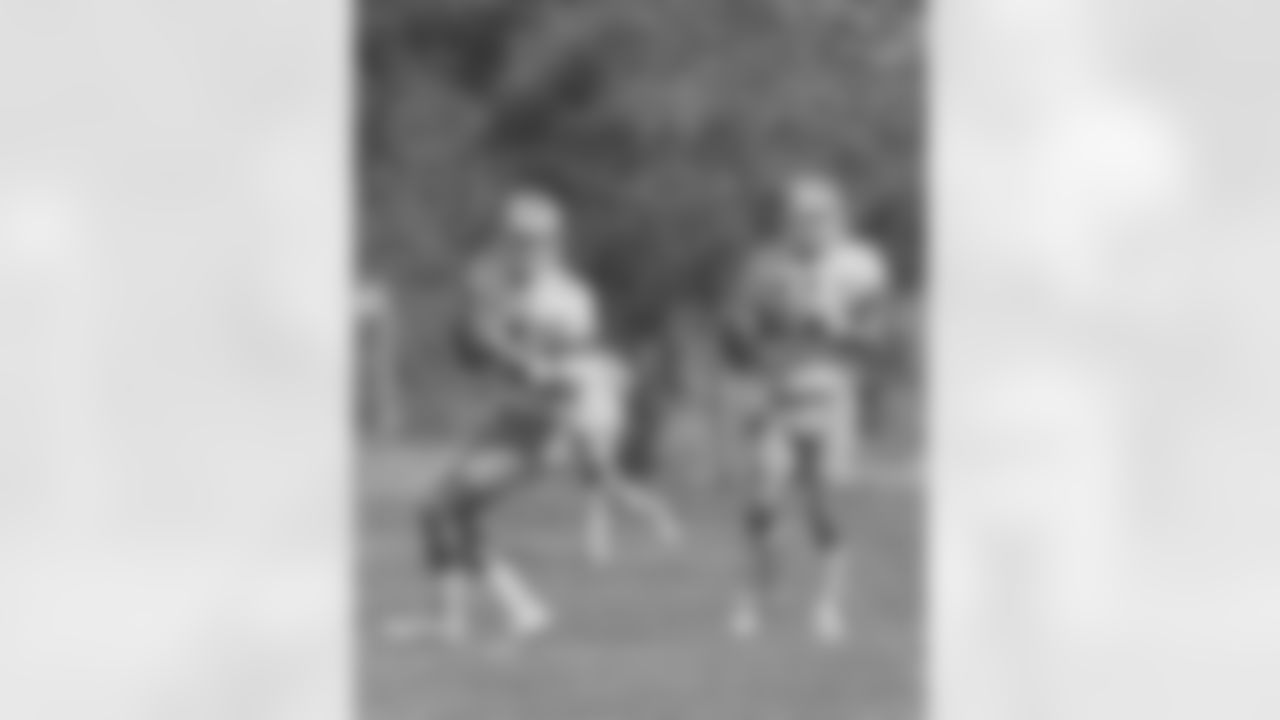 *12) True or false. Despite totaling 554 yards on offense and giving up just 200 yards on defense in a Sept. 15, 1985, game against the Lions, the Cowboys somehow managed to lose. *

True. This marks the only game in Cowboys history where they gained more than 500 yards on offense and surrendered just 200 or fewer yards on defense but still lost. They also set a then-team mark with 33 first downs, scored 21 points in the fourth quarter and dominated the time of possession, 34:26 to 25:34. Danny White (right) and Gary Hogeboom (left) combined to set the Cowboys record for pass attempts with 62, and it was also the first time, and one of only two occasions in club history, that two players earned at least 150 receiving yards in the same game as Tony Hill had 181 and Doug Cosbie 159. Regardless, despite all that statistical success, thanks to five turnovers the Cowboys unbelievably lost, 26-21. Overall, Dallas has totaled 500 yards while giving up 200 or less seven times, but in the other six games they won by double-digits.