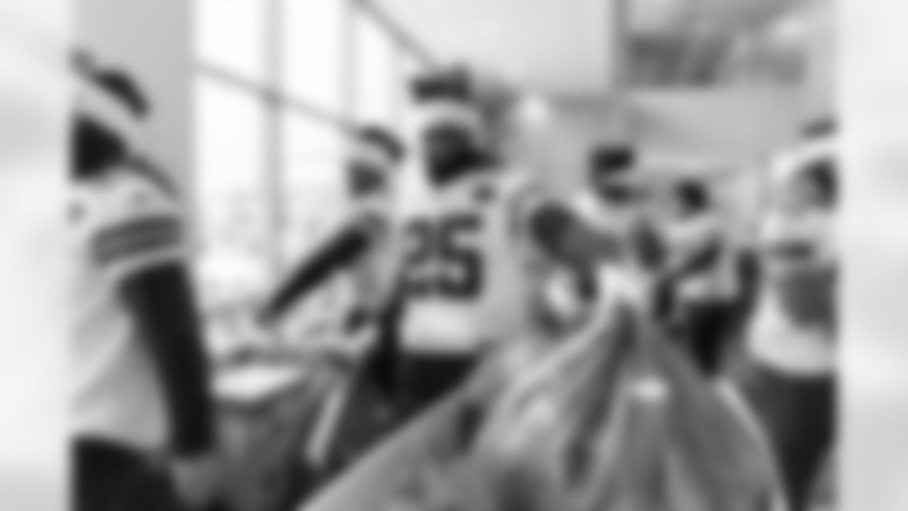 20251201_Rookie_Club_Angel Tree-21