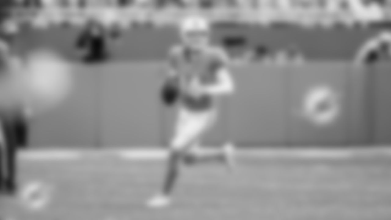 Miami Dolphins quarterback Quinn Ewers (14) looks to throw during an NFL football game against the Tampa Bay Buccaneers on Sunday, Dec. 28, 2025 in Miami Gardens, FL. (Tomas Diniz Santos/Miami Dolphins via AP)