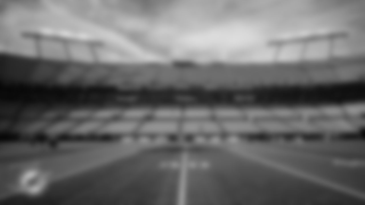 251005-MIAvsCAR-PM2_2654