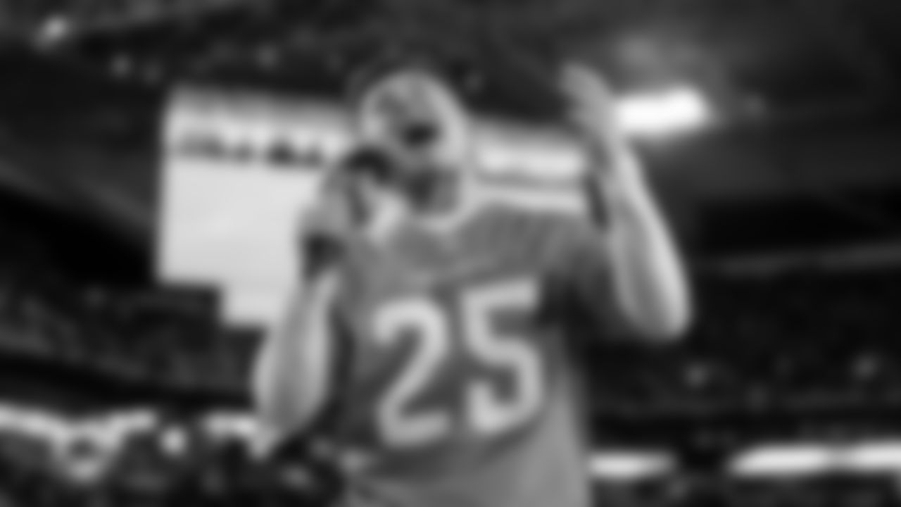 Miami Dolphins National Anthem singer poses before an NFL football game against the Baltimore Ravens on Thursday, Oct. 30, 2025 in Miami Gardens, FL. (Robby Illanes/Miami Dolphins via AP)